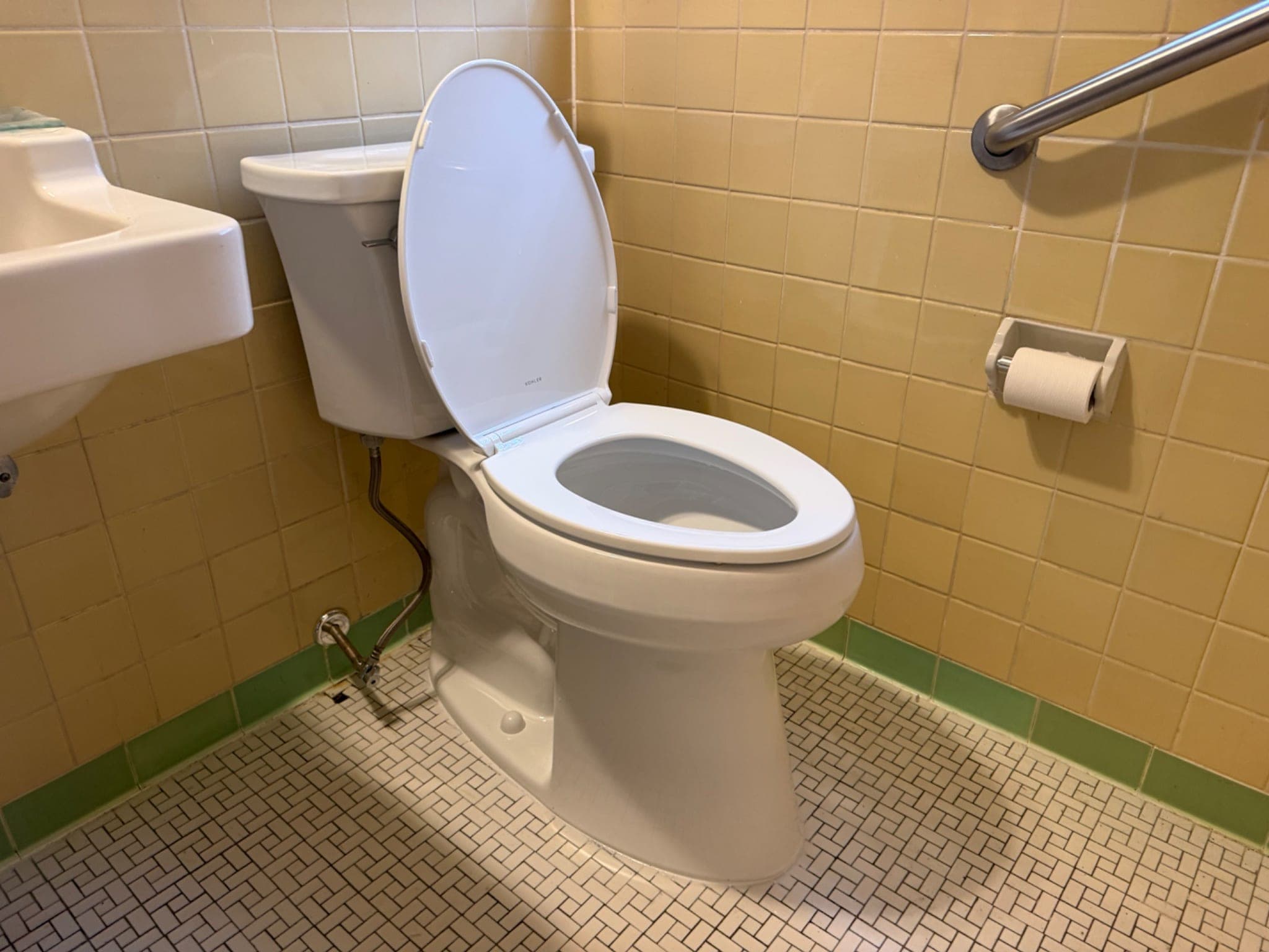 Toilet and Flange Replacement with Shutoff Valve in Dallas, TX